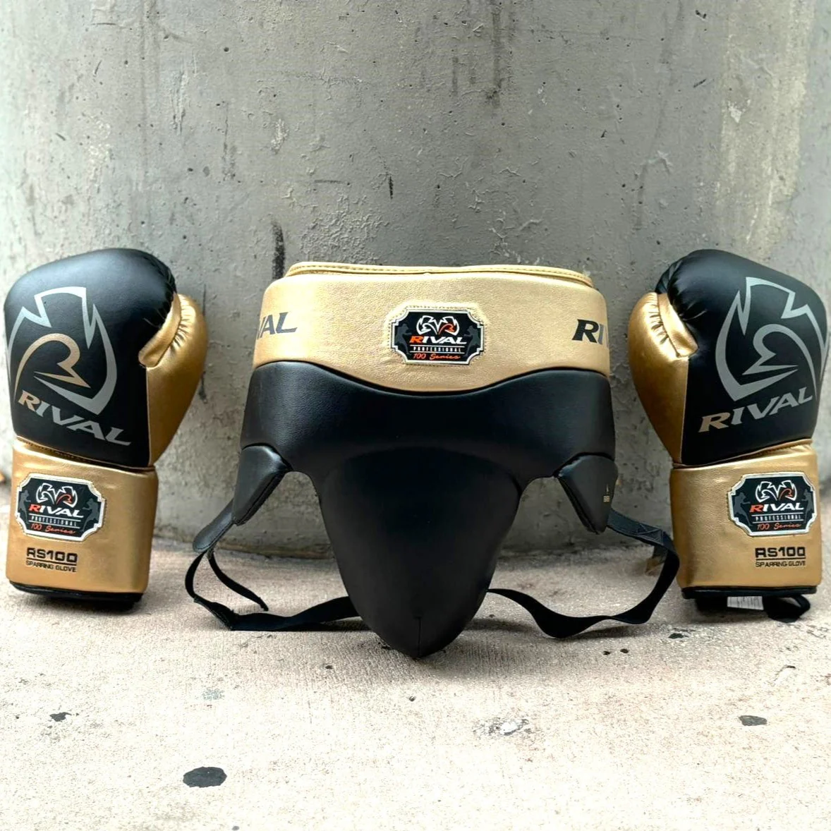 RIVAL BOXING CUP RNFL100 GROIN PROTECTOR BLACK/GOLD - Image 2