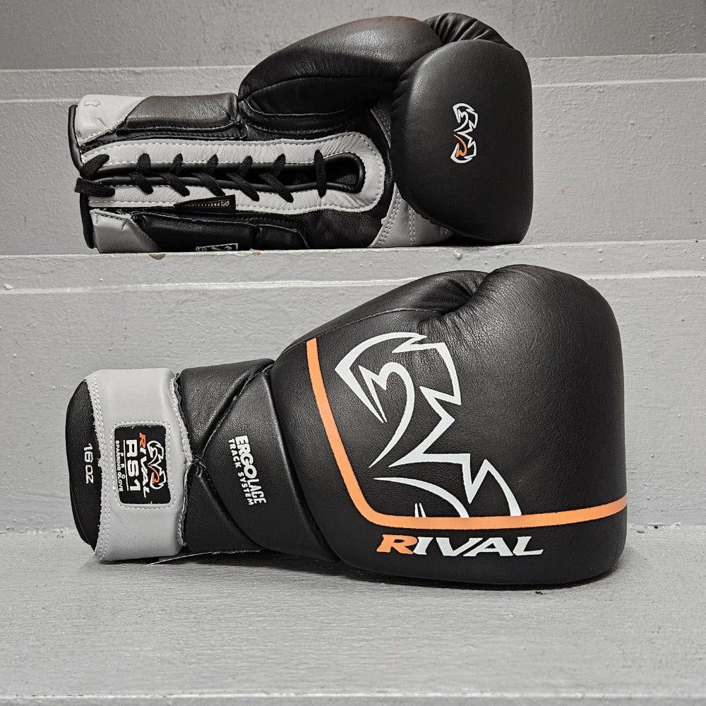 RIVAL GLOVES RS1 V2 BOXING LIMITED EDITION LACE BLACK/GREY - Image 2