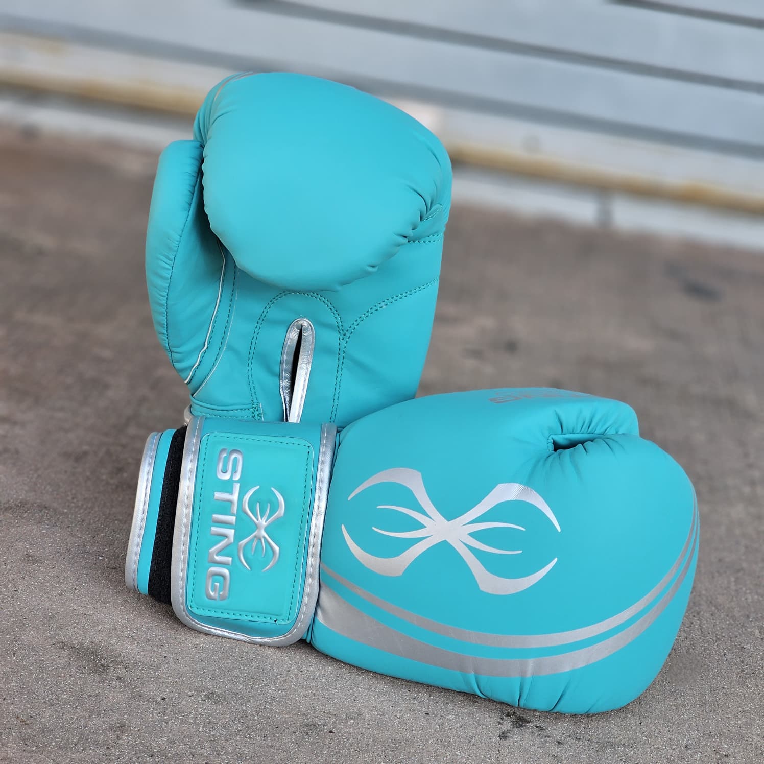 STING BOXING GLOVES AURORA HOOK & LOOP TEAL SILVER - Image 2