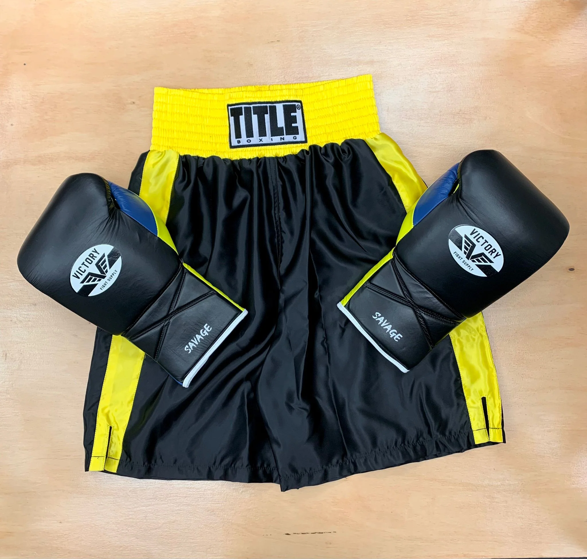 TITLE BOXING SHORTS EDGE 2.0 BLACK/YELLOW - Image 2