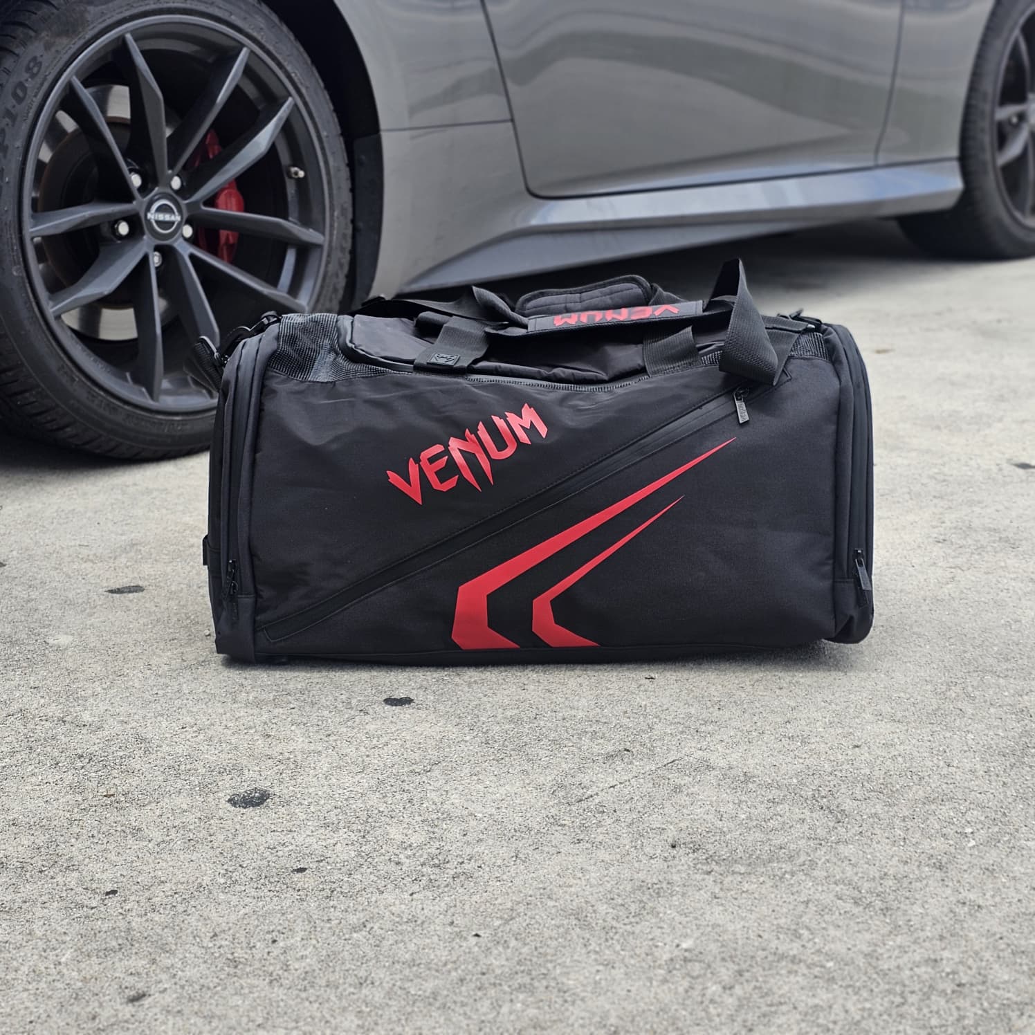 VENUM BAG TRAINER LITE EVO DUFFLE BLACK/RED - Image 2