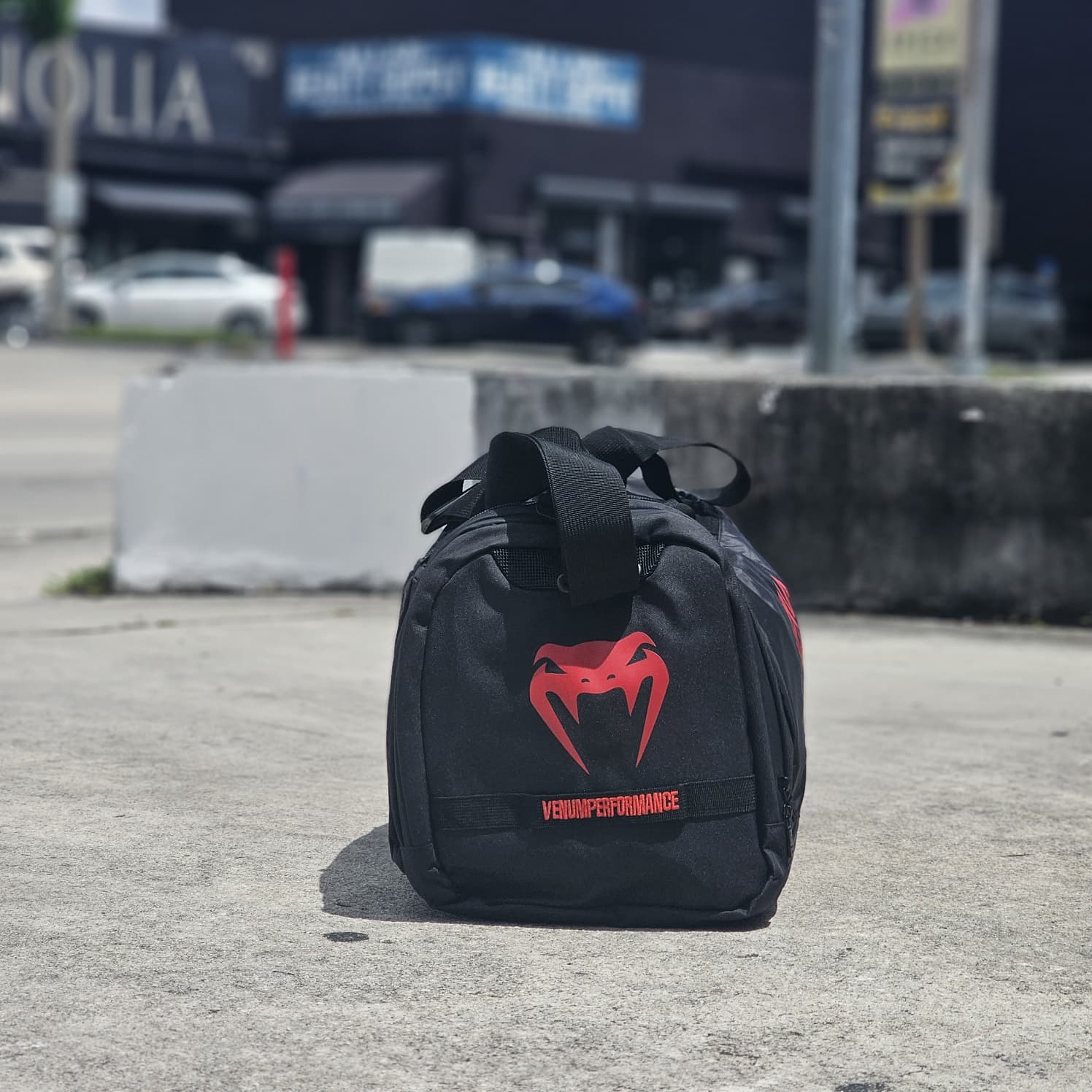 VENUM BAG TRAINER LITE EVO DUFFLE BLACK/RED - Image 3