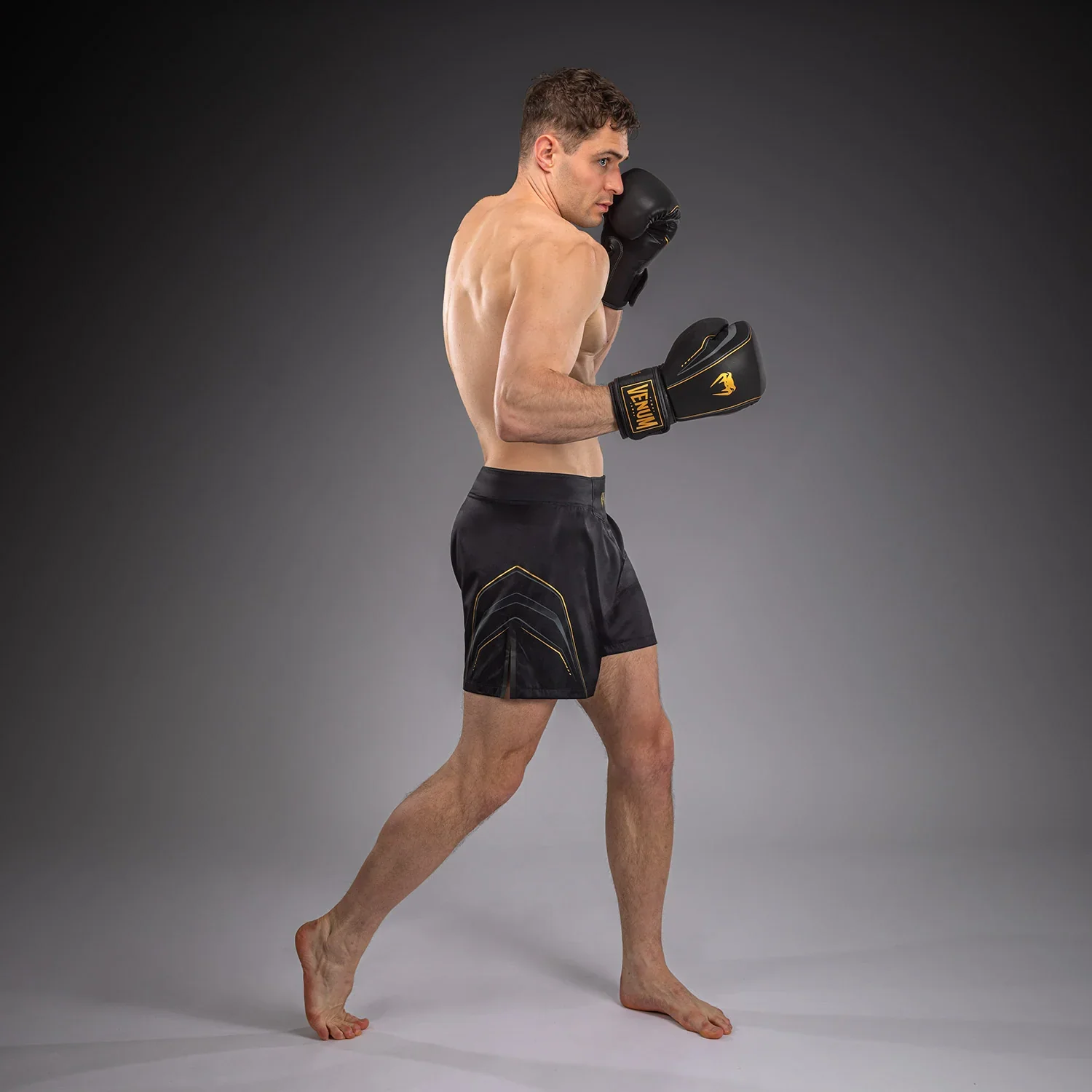 VENUM FIGHT SHORT MMA STREAMLINE BLACK /GOLD - Image 3