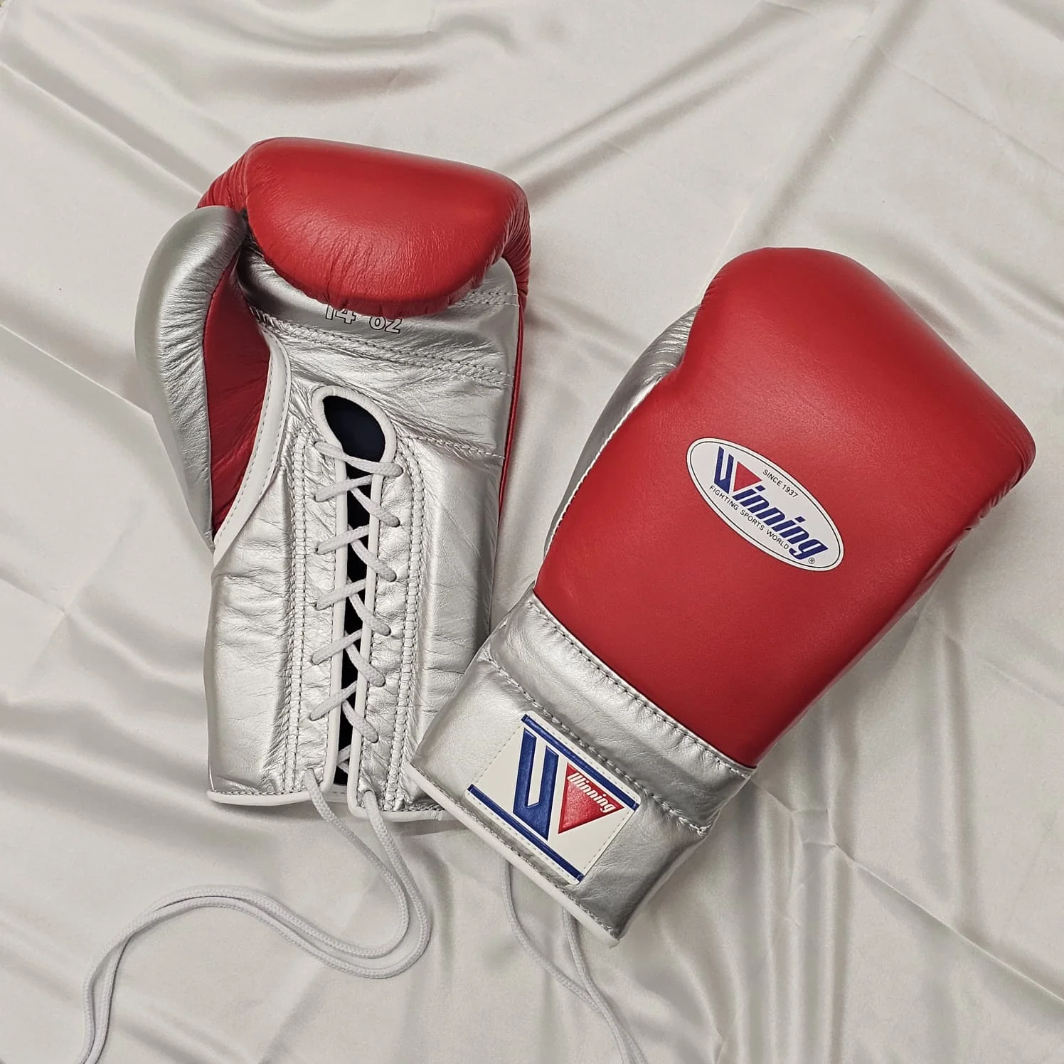 WINNING GLOVES CUSTOM LACE RED/SILVER - Image 2
